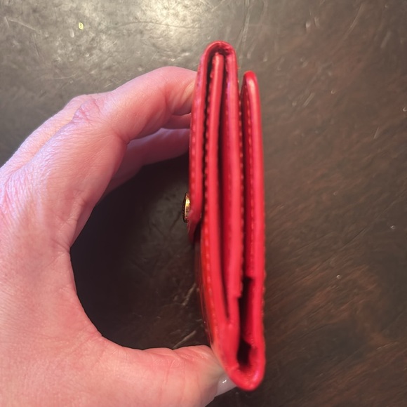 $900 LV Vernis Wallet - Picture 9 of 13